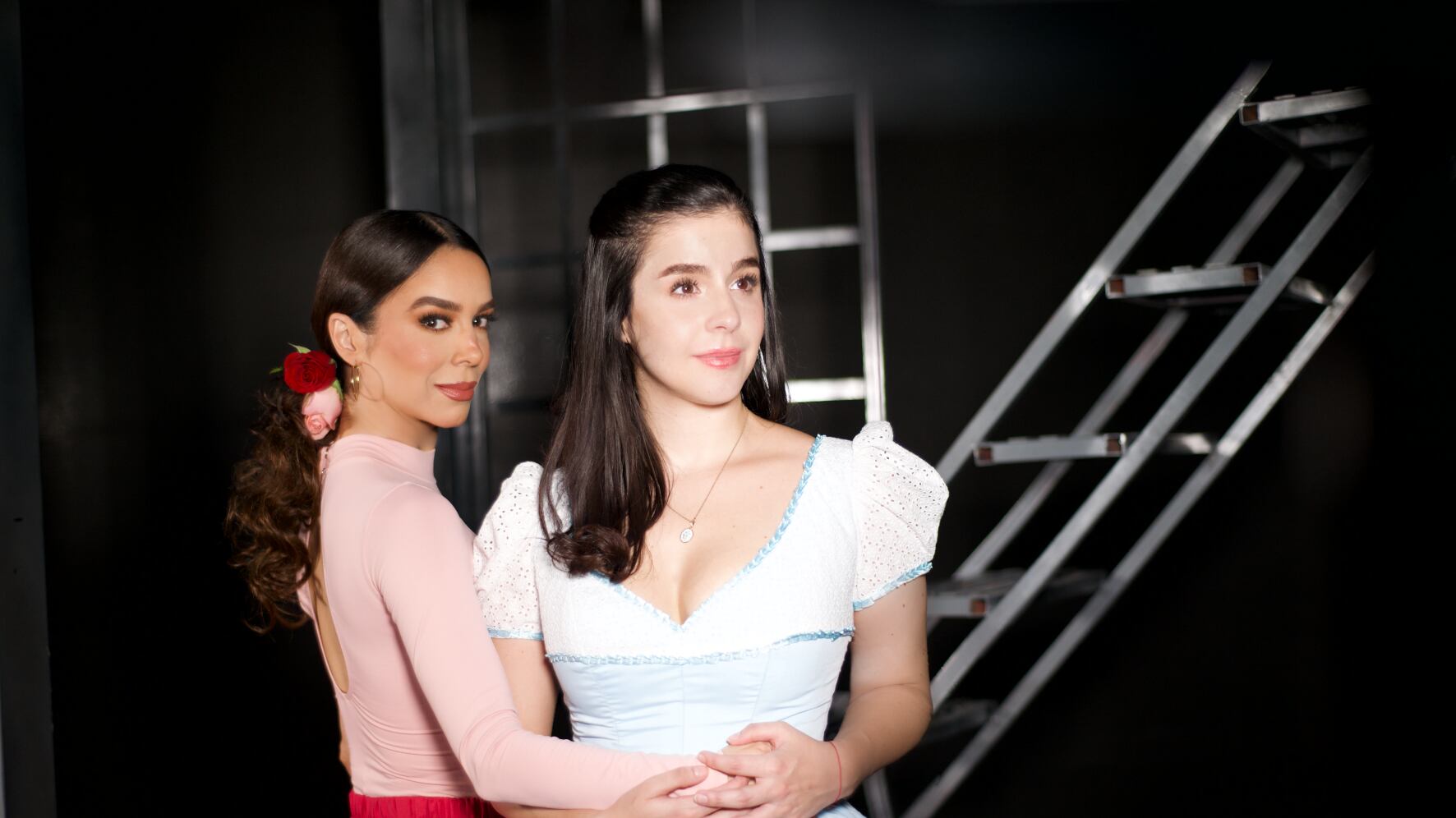 Biby Gaytán y Ana Paula Capetillo