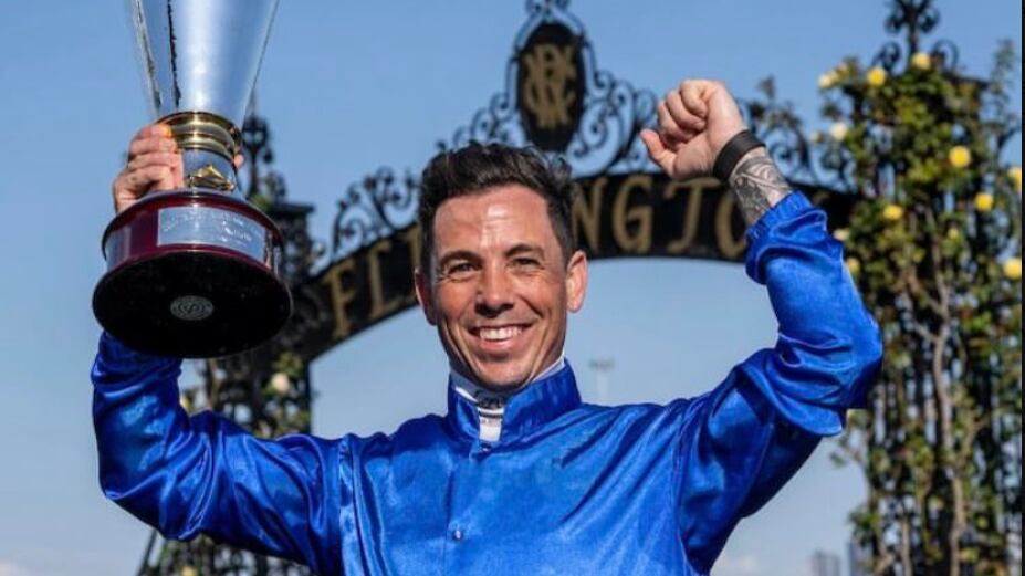 Dean Holland tenía 34 años I Redes