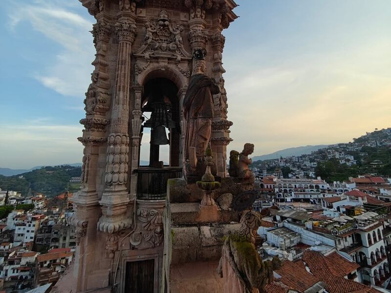 Desde pozas turquesas hasta llegar a Juliantla, la tierra de Joan Sebastian. Además, te decimos dónde comer delicioso y los tours que te harán sentir en una película