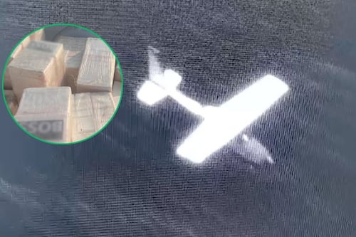 Avioneta clandestina con droga es interceptada en Oaxaca: Fuerzas Armadas aseguran 534 paquetes de cocaína