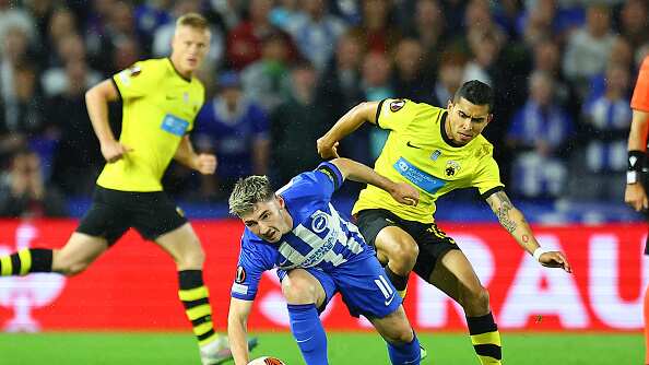 Brighton vs AEK Atenas