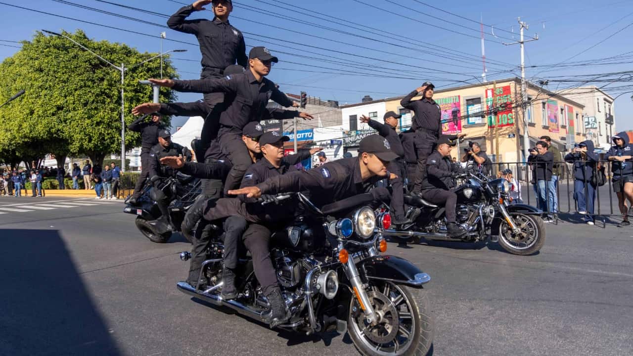Asistieron 15 mil a desfile de la Revolución en Querétaro