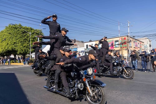 Asistieron 15 mil a desfile de la Revolución en Querétaro