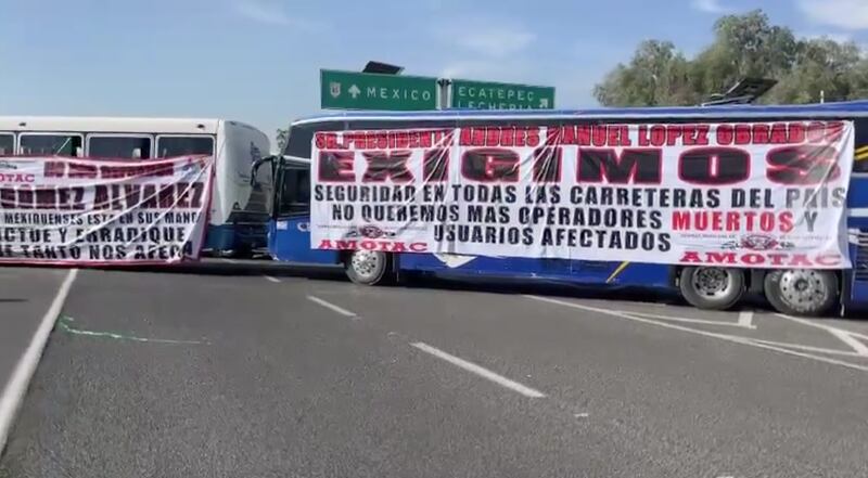 Hartos de la inseguridad y el crimen, cerraron las carreteras del país. (Captura de pantalla vía Cúspide Nacional)