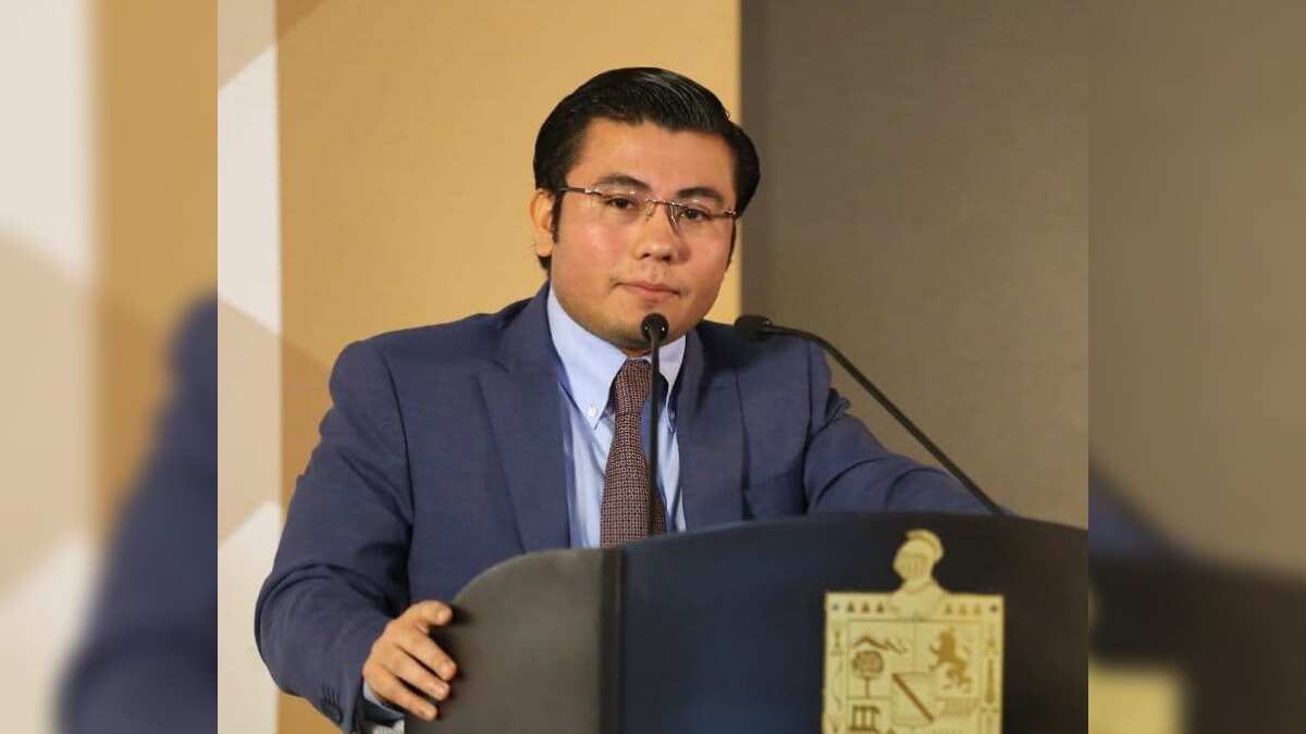 Arratia fue vinculado a proceso por los delitos de amenazas y abuso de autoridad.