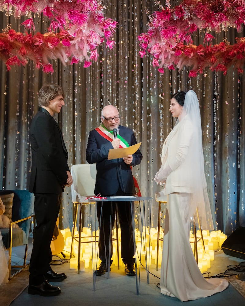 Laura Pausini comparte los detalles de su íntima boda