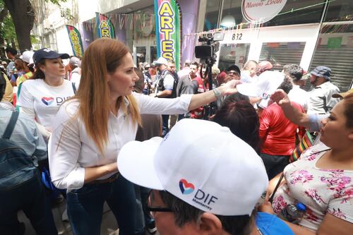 DIF Monterrey refresca a regiomontanos, en especial a adultos mayores