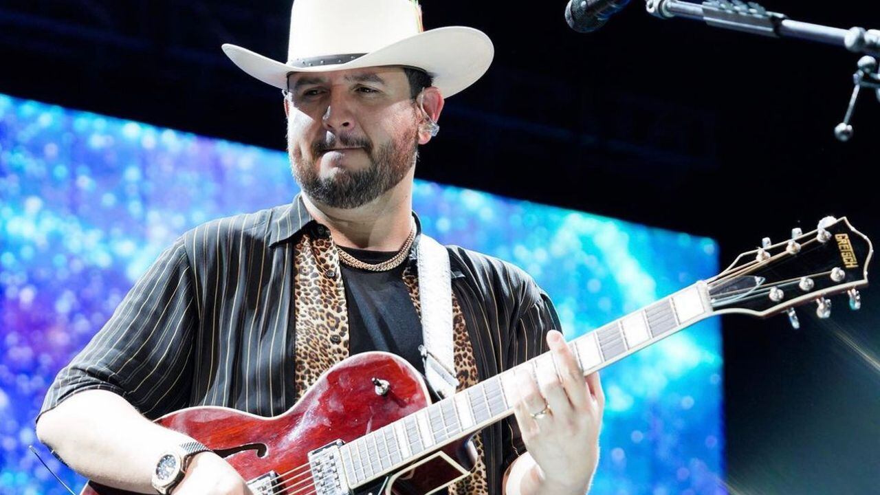 Edén Muñoz, el genio que lleva a Maná al regional mexicano
