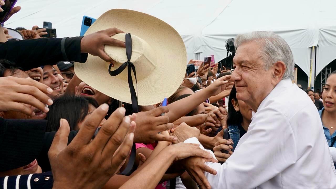 El presidente encabezó la evaluación de programas del Bienestar tanto en Zihuatanejo y Atoyac de Álvarez