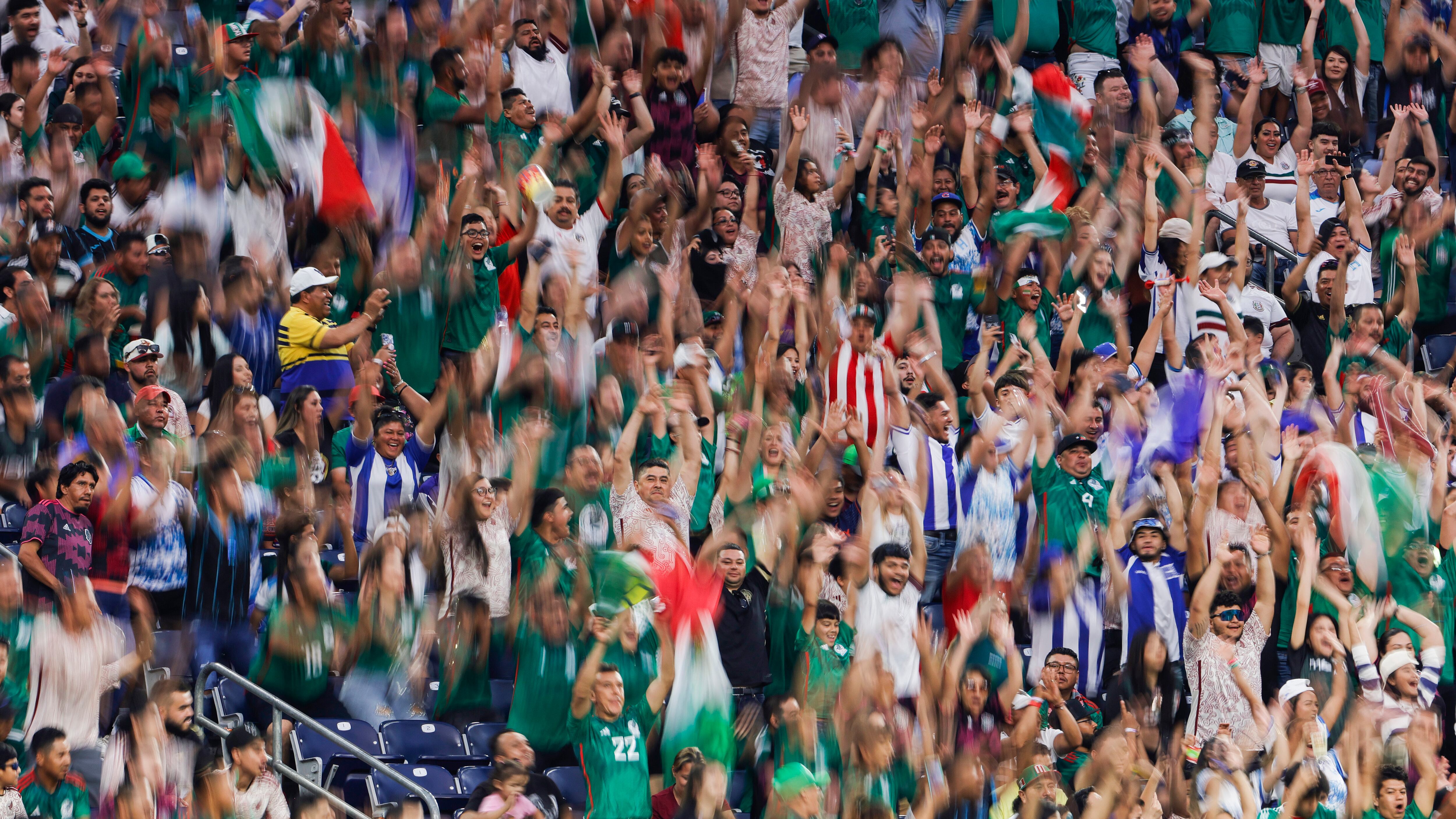 La afición se ha comportado como el antagonista en la Copa Oro