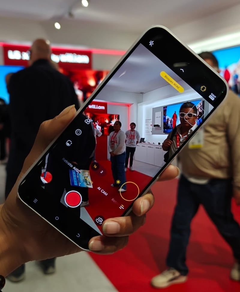 Ultra delgado, ligero y con personalidad propia, el Tecno Pova Slim 5G demuestra que un smartphone puede complementar muy bien tu estilo.