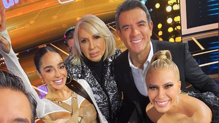 Laura Bozzo, Manelyk Gonzáles y Héctor Sandarti / Foto: Twitter @SANDARTI