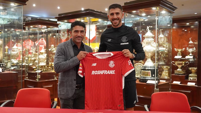Toluca presenta a Paulinho de como refuerzo