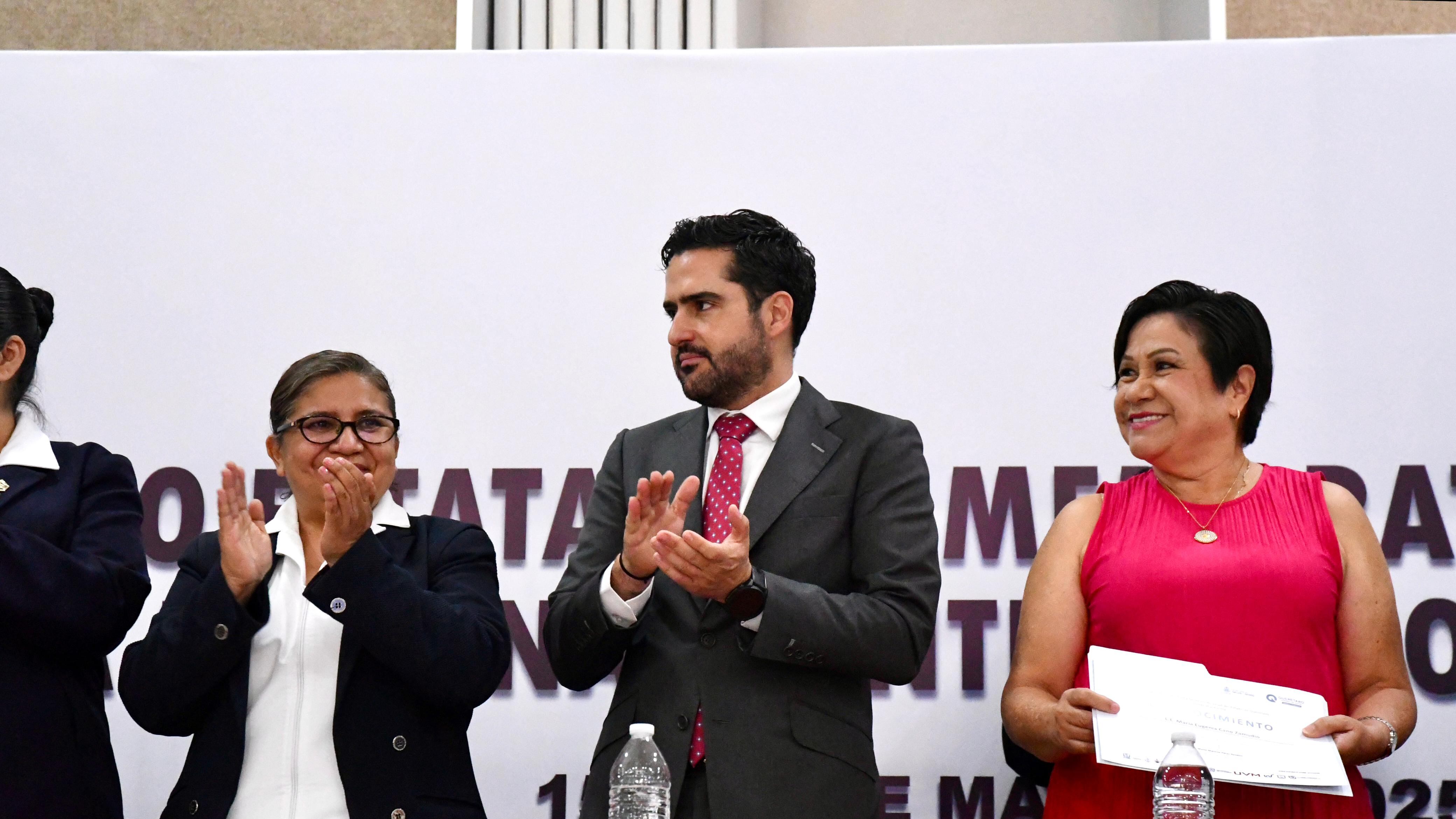 Agustín Dorantes Lámbarri.