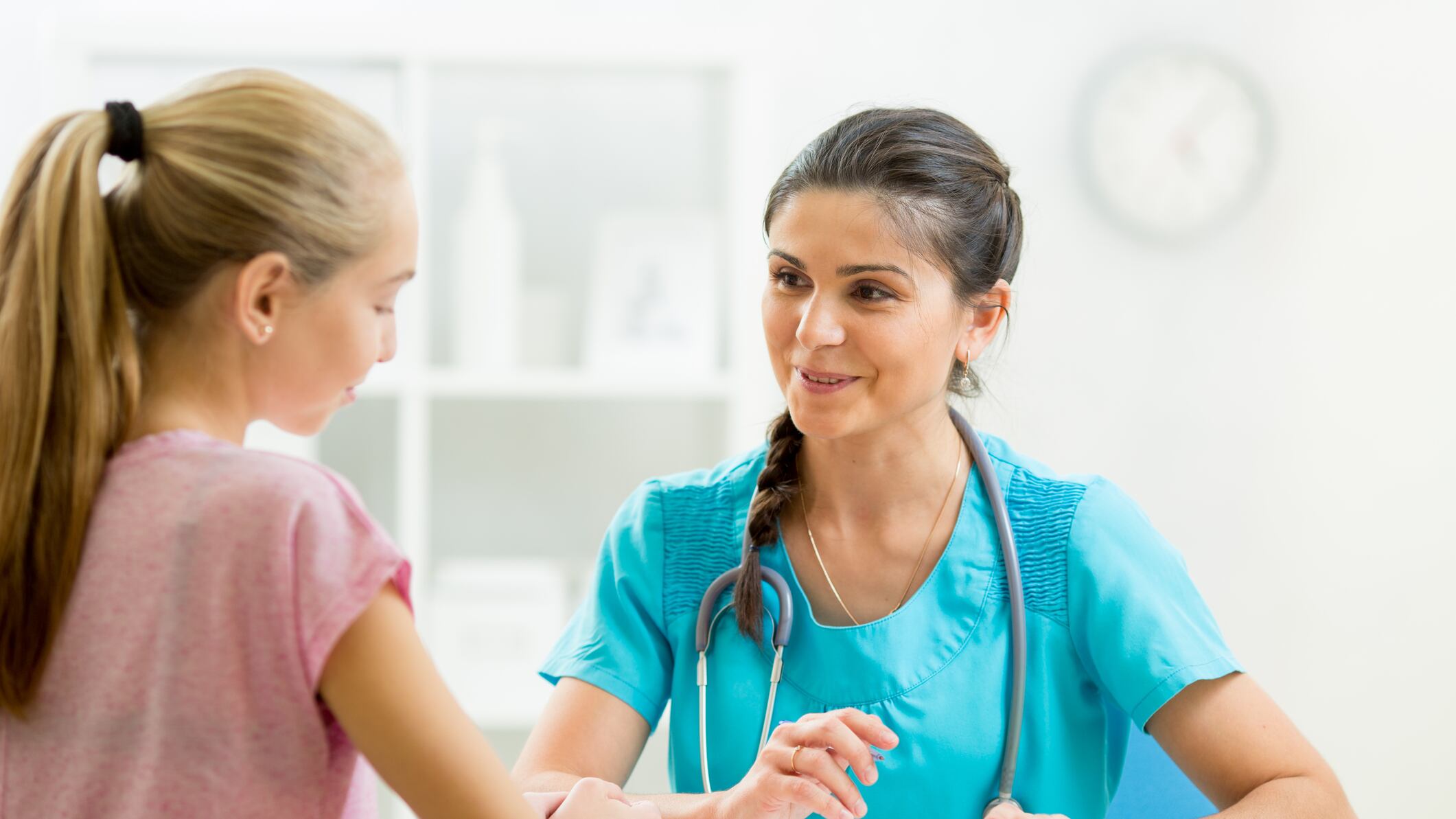 Los menores de edad no recibirán bloqueadores hormonales (Dreamstime).