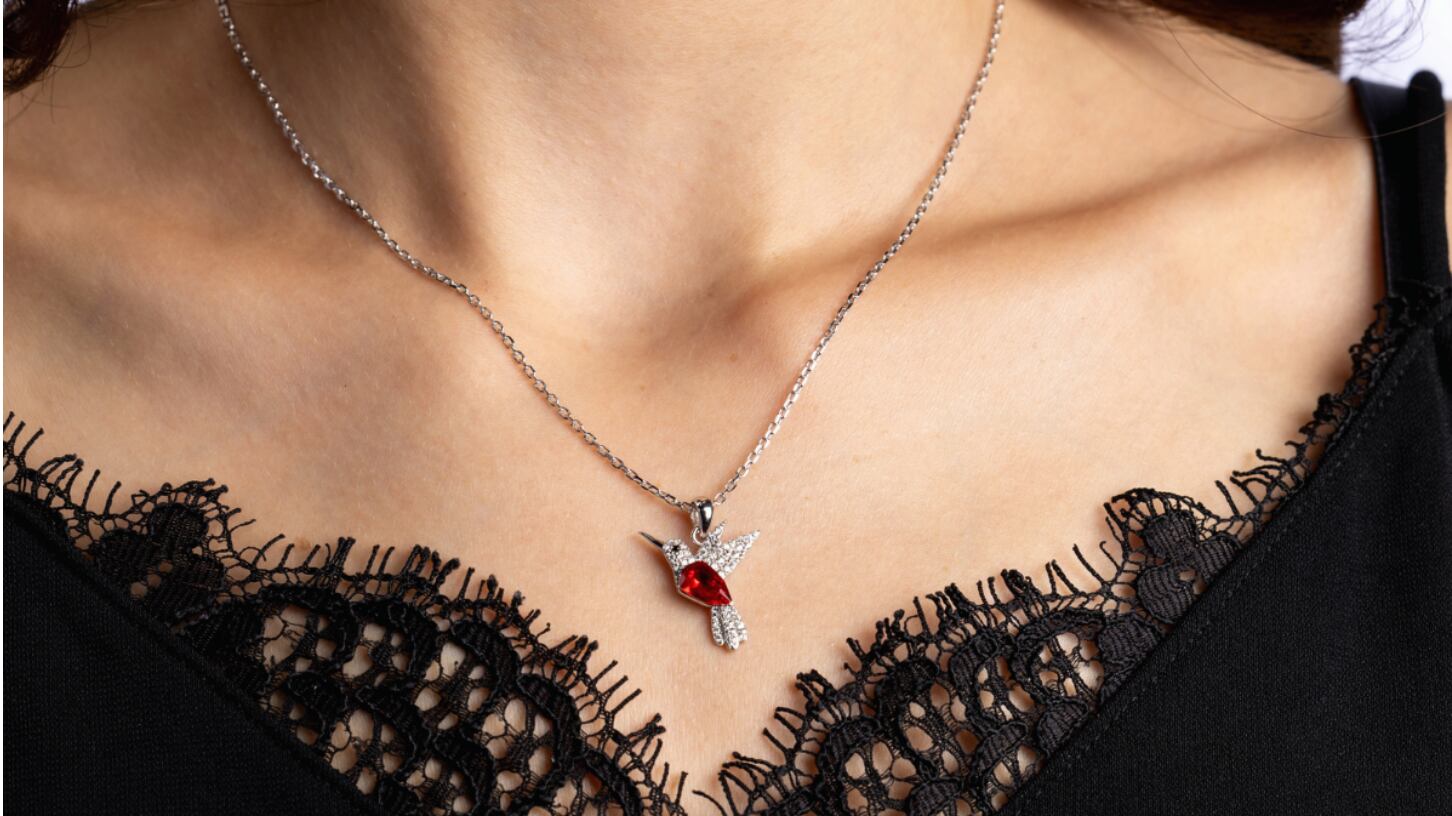 La historia de Mayfer Joyas, fundada por Mayte González, muestra cómo la tecnología y la pasión por el diseño pueden convertir un sueño local en una marca con proyección internacional