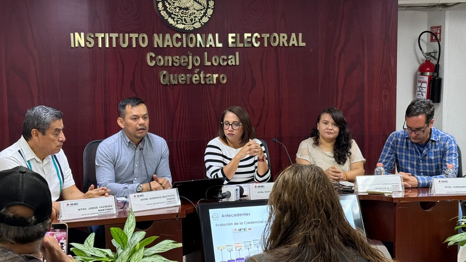INE incorpora identidad de género y accesibilidad en credencial para votar