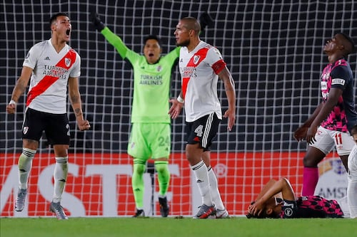 River Plate, sin portero ni suplentes, consigue el triunfo en Copa Libertadores