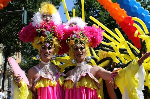 ¿Por qué San Nicolás prohibió shows de drags y travestis?, activista lo califica de anticonstitucional