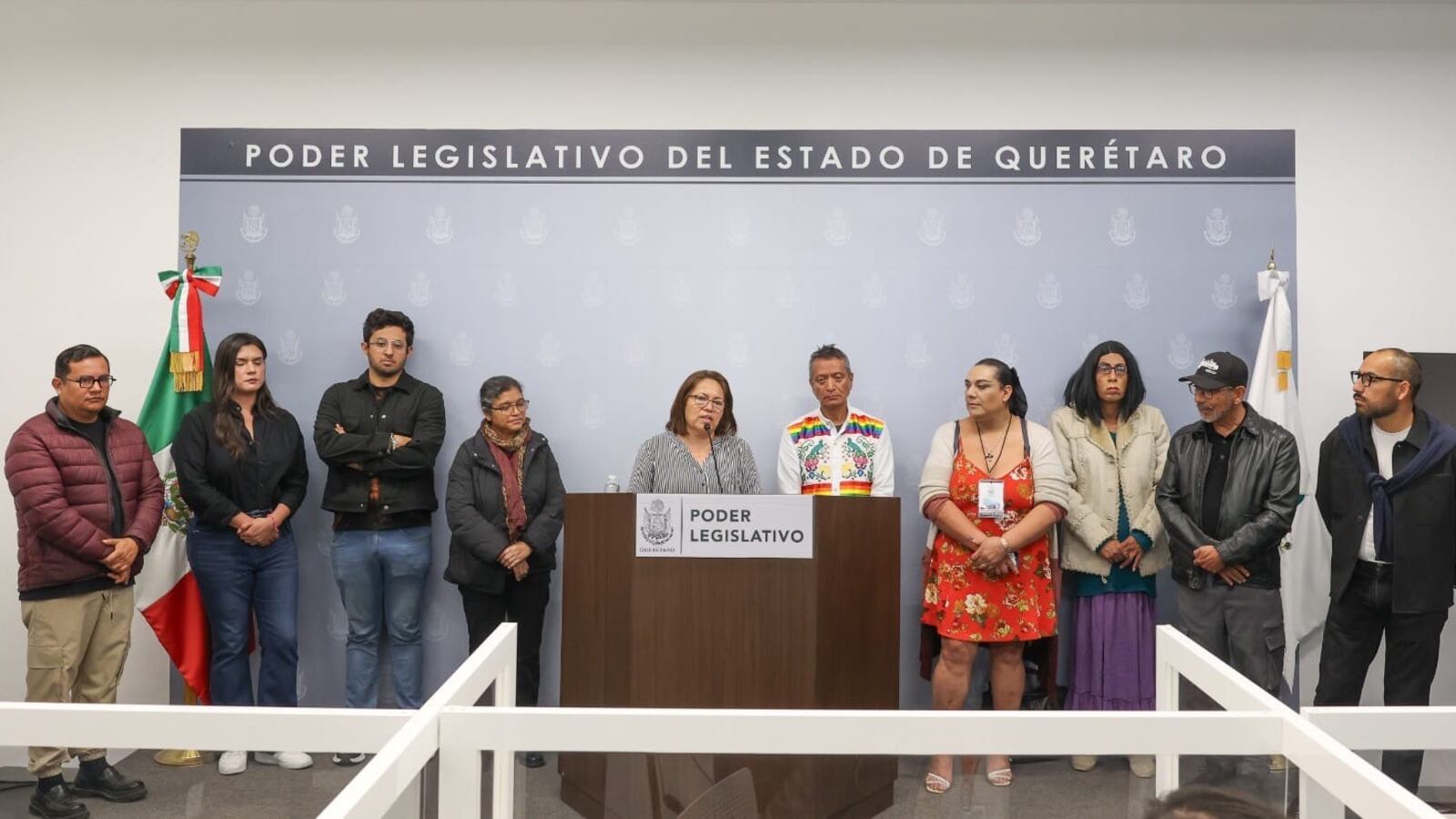 La diputada Rosalba Vázquez Munguía, colectivos, activistas y el diputado federal Jaime López Vela