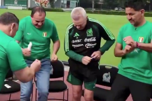 “Que se ponga a trabajar”: Revientan a Aguirre por bailar en podcast de Cuauhtémoc Blanco