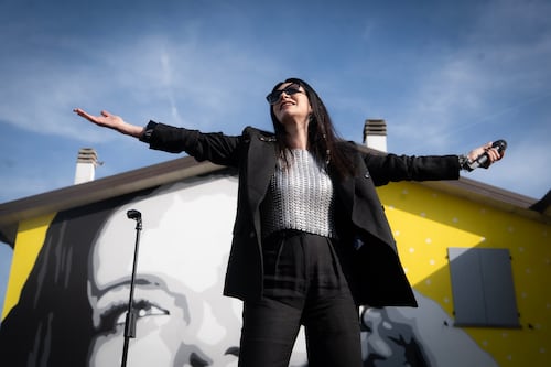 Laura Pausini vuelve a sus raíces e inaugura museo conmemorativo en Italia