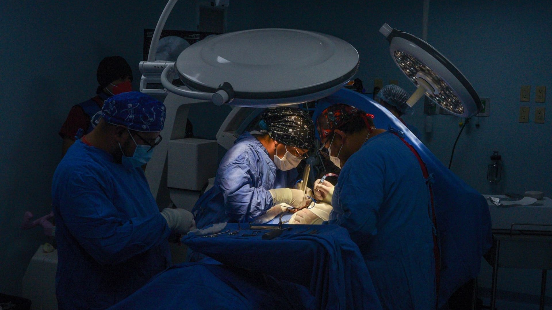 Médicos residentes contarán con apoyo en salud mental