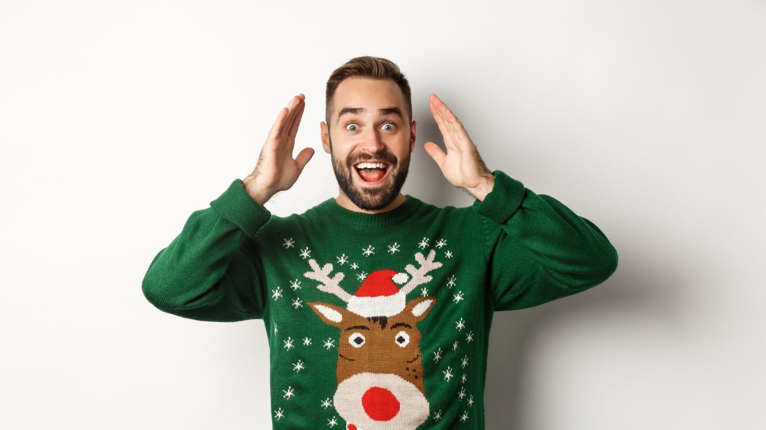 Estos suéteres navideños evolucionaron de kitsch a pieza clave de estilo y los utilizan figuras del entretenimiento y miles de familias