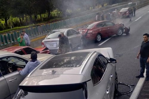 Carambola en la autopista México-Cuernavaca provoca cierre vial en Tres Marías