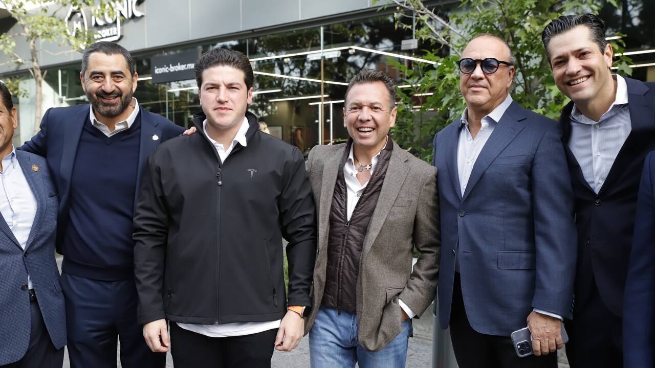 El precandidato naranja se reunió con empresarios ante quienes validó el potencial de Jalisco en el sector turístico.