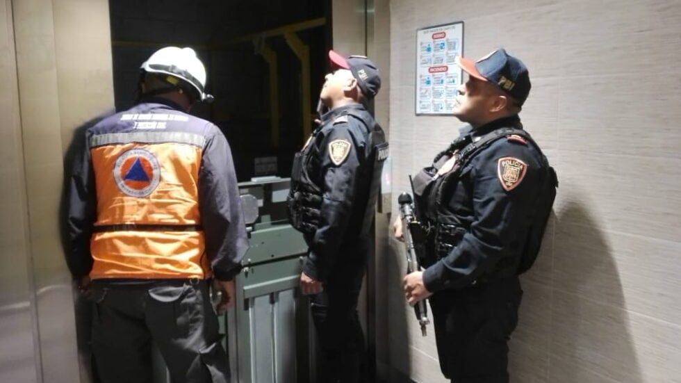 La emergencia ocurrió en un centro comercial de la colonia San José Insurgentes
