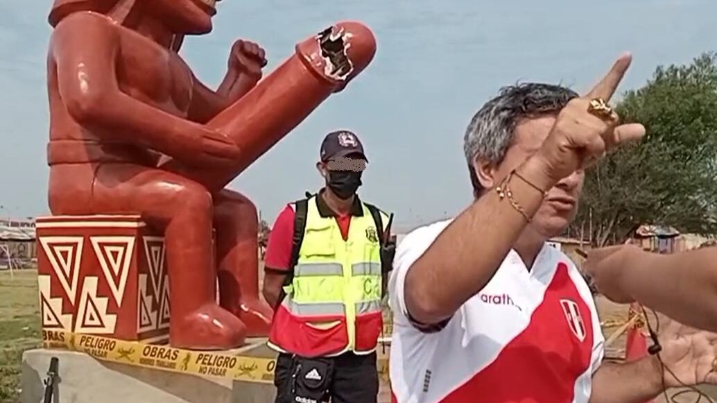Destroem estátua de huaco erótico e em resposta prefeito manda encomendar 50 unidades