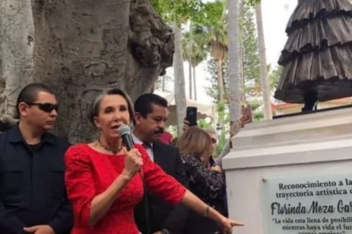 Ayuntamiento de Juchipila rechaza derrumbar estatua de Florinda Meza: “seguirá siendo hija distinguida”
