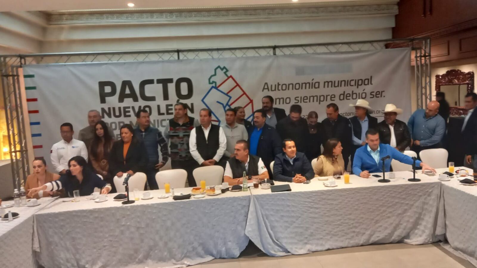 Los integrantes de Pacto Nuevo León afirman que ya están definitivmente fuera de la Mesa de Coordinación Metropolitana.