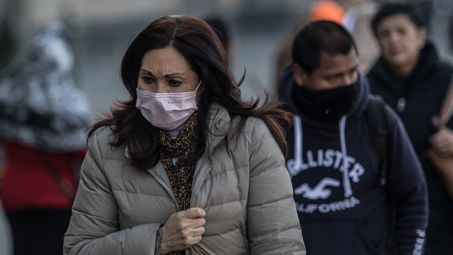 Las mujeres son quienes piden mayor atención psicológica durante invierno. Foto: Cuartoscuro