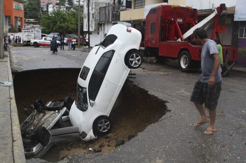 CDMX pasó de temporada de baches a socavones, se comen hasta las casas