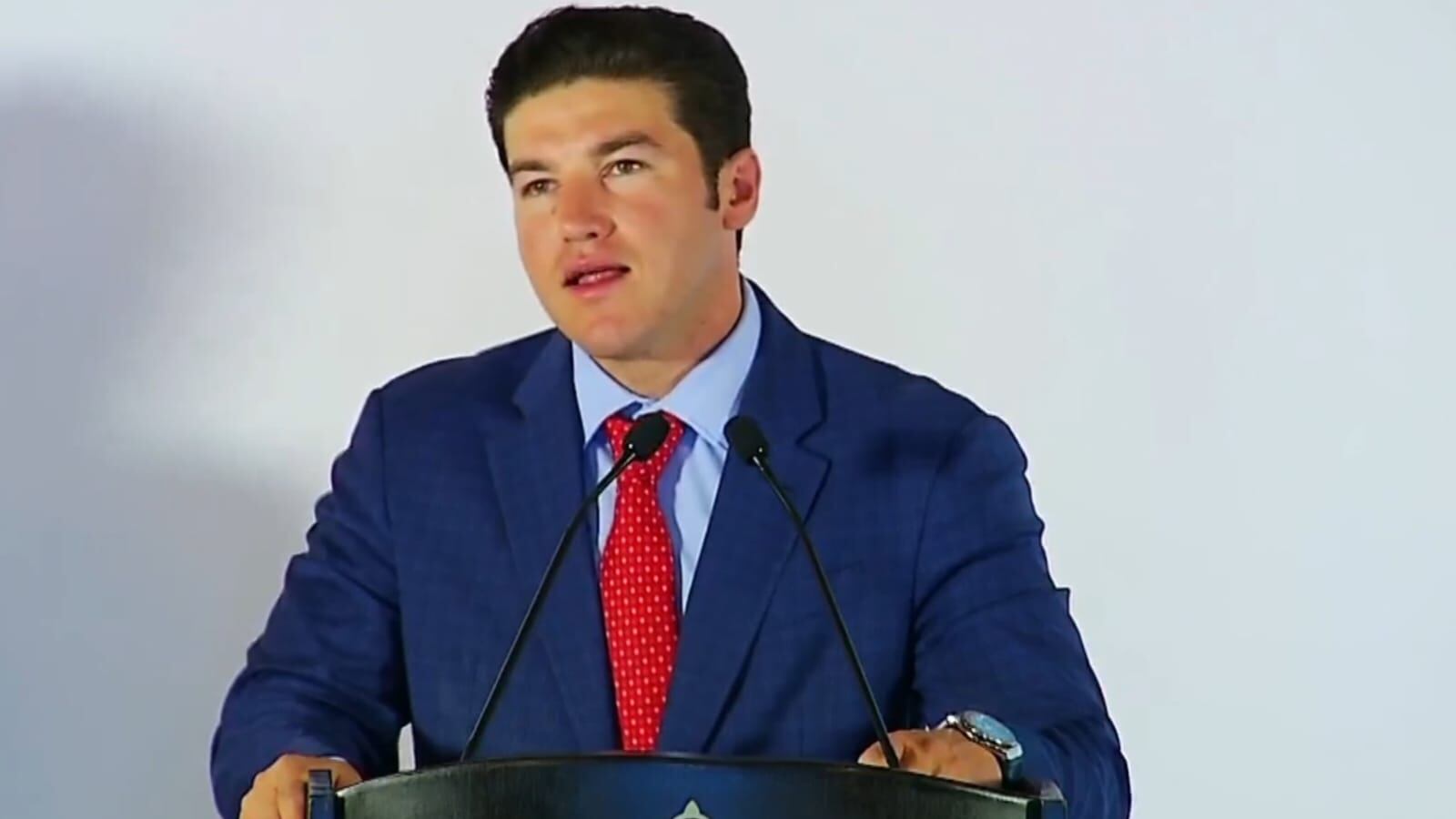 El mandatario estatal señaló que la tormenta tropical aún no evoluciona a ciclón o huracán.