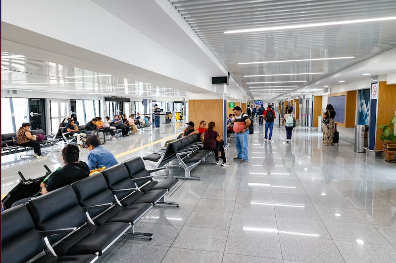 AICM salas del espera de la Terminal 2