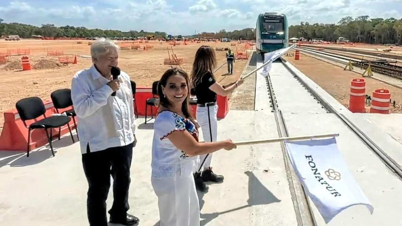 AMLO-gobernadora-Mara-Lezama-Espinosa-banderazo-vagon-tren-maya