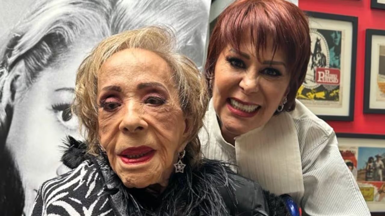 La actriz Silvia Pinal continuará internada luego de que se le detectara una nueva bacteria