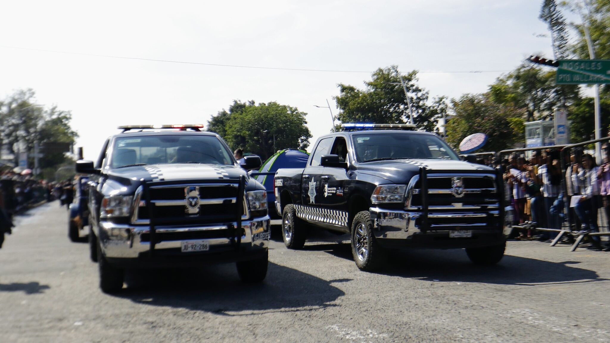 En otros años el desfile se llegó a realizar en la avenida Federalismo y en otras ocasiones sobre 16 de Septiembre, cuando aún no se construía el paseo Alcalde.