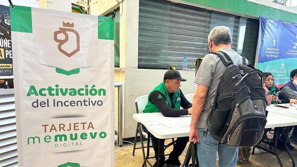 El trámite puede hacerse en tres estaciones del Metro.