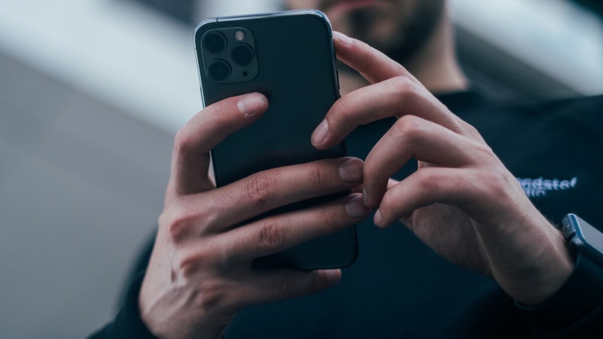 Se filtraron miles de datos personales de aplicaciones de citas