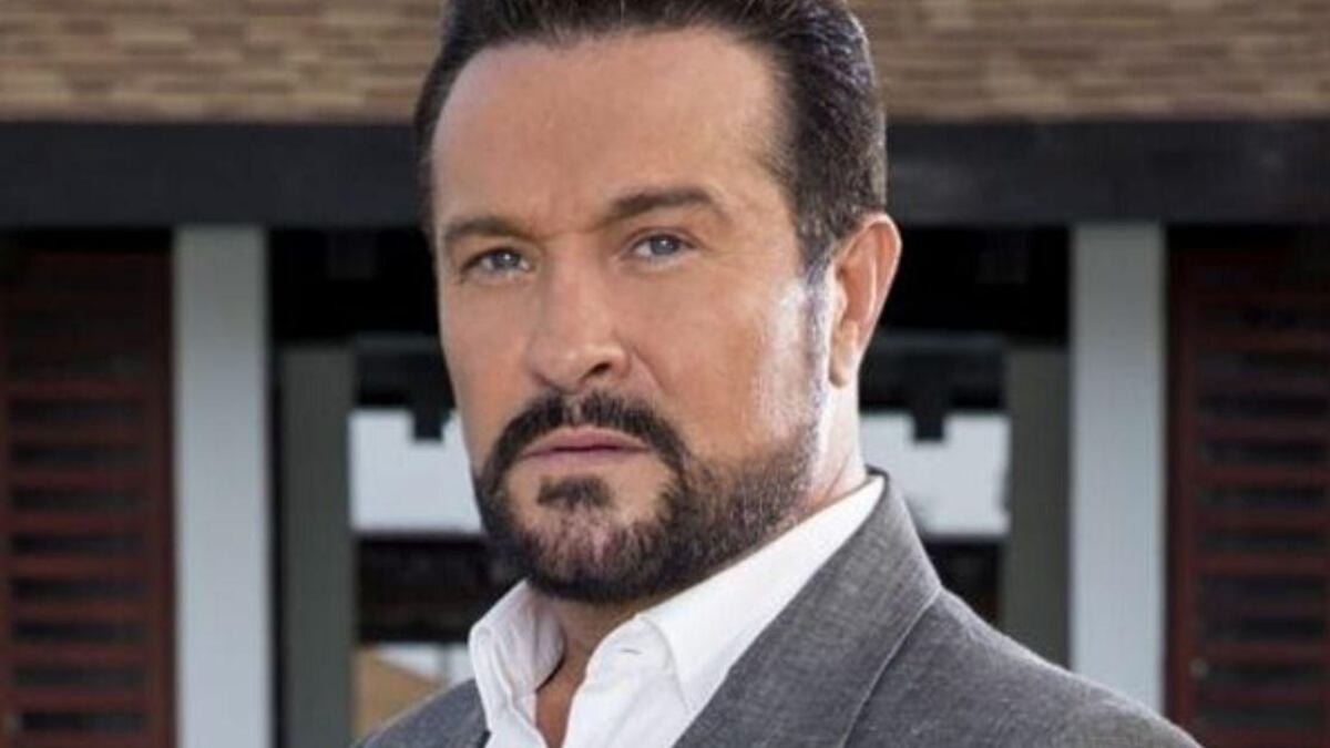 Arturo Peniche sigue siendo el galán de siempre, aseguran sus fans