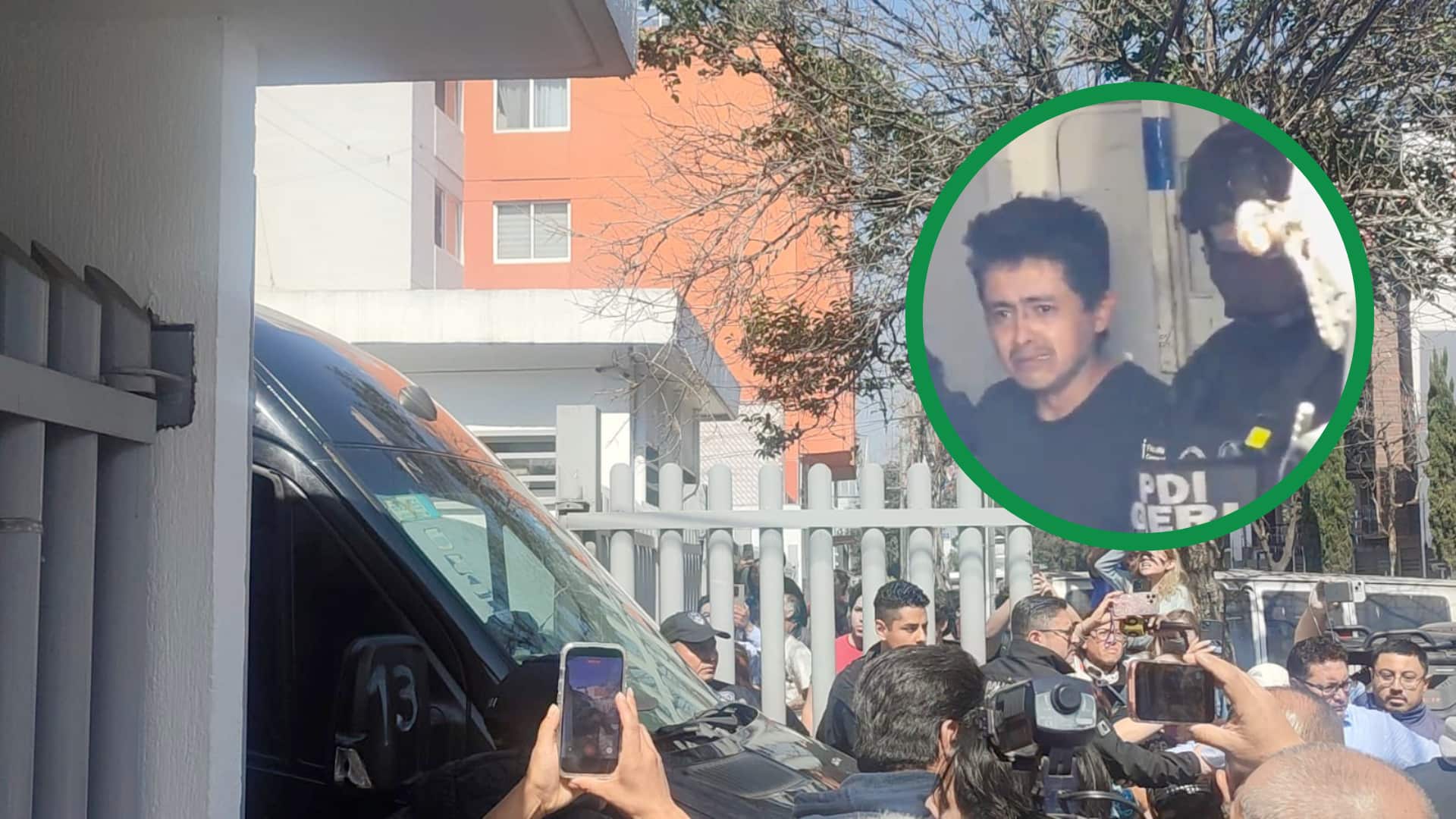 En una escena tensa, los jóvenes salieron entre sollozos de la Fiscalía, captados por la cámara de Ignacio Villaseñor