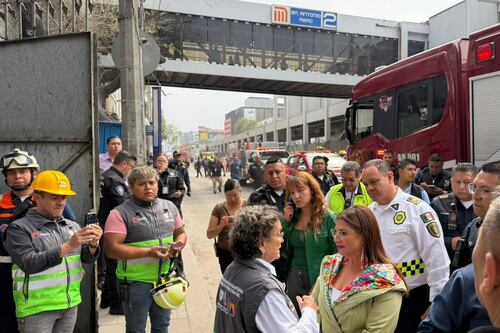Caos vial tras colapso de edificio en Calzada San Antonio Abad; ¿cerrará la Línea 2 del Metro?
