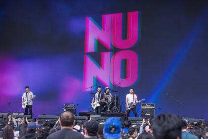 La espera terminó, este sábado 7 de octubre se lleva a cabo la nueva edición del Festival Pulso GNP en el Autódromo de Querétaro, mismo que será testigo de la presentación de Morat, Sebastián Yatra, Lasso, Gera Mx, Allison, Austin TV, entre otros artistas.