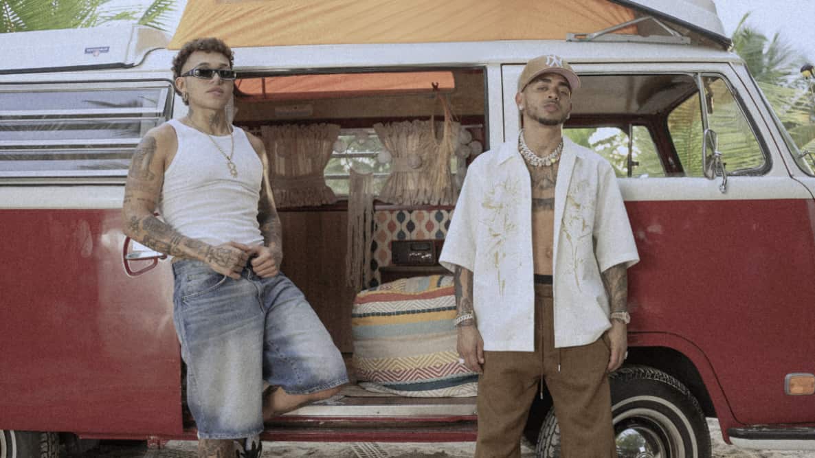 Beéle y Ozuna presentan una explosiva colaboración con “Frente al Mar”