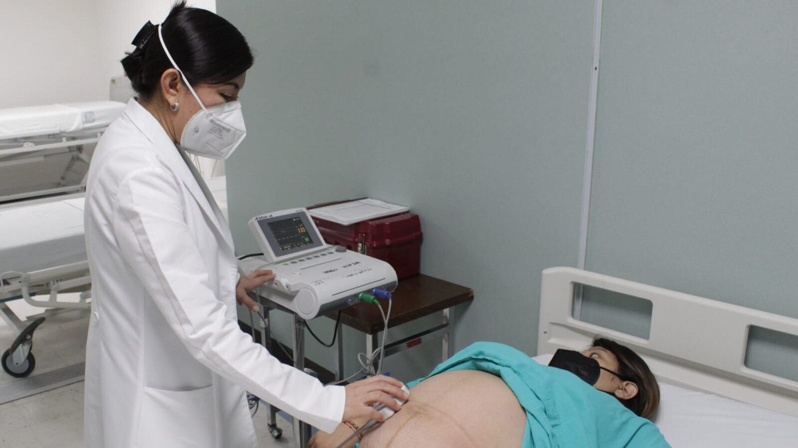 Una mujer esperando un hijo no podrá ser discriminada a nivel laboral.