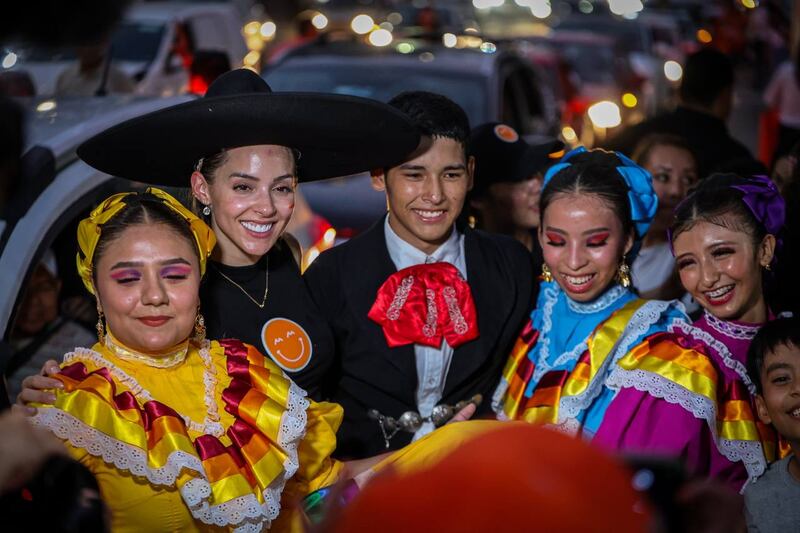 Al final del evento hasta cantó "El corrido de Monterrey".